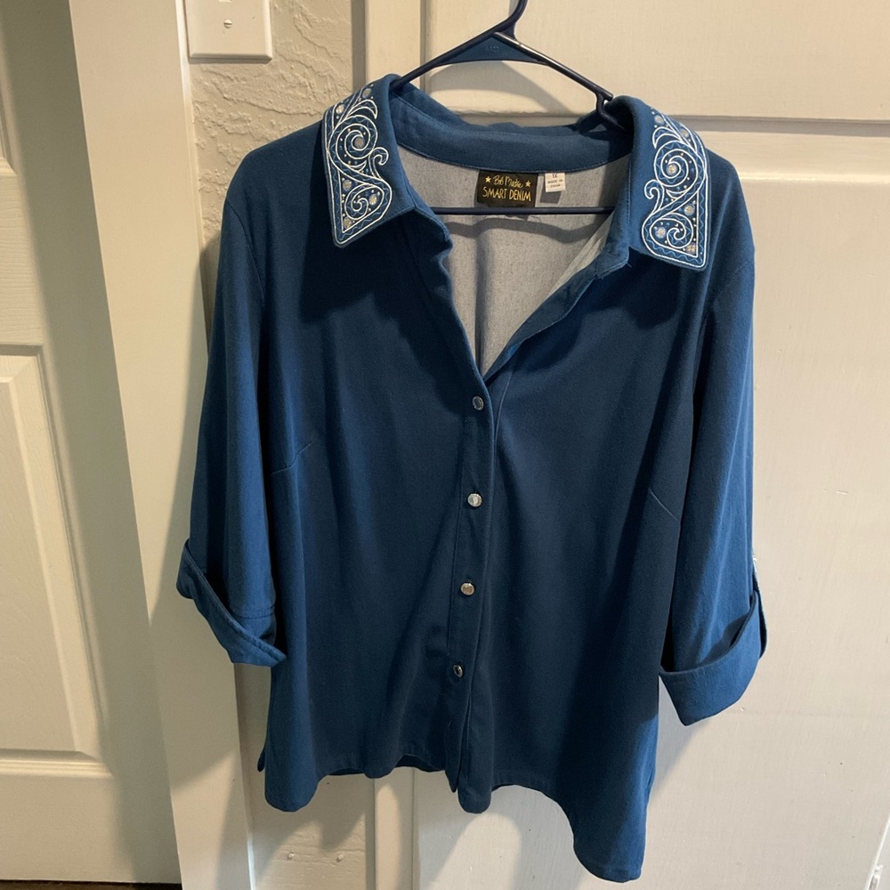 Bob Mackie blue denim embroidered button down shirt size 1X